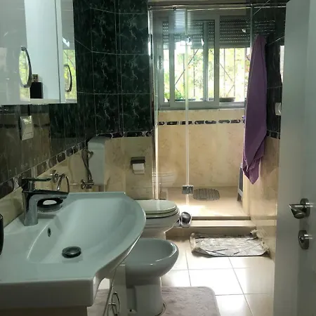 Gr8 Apartment *